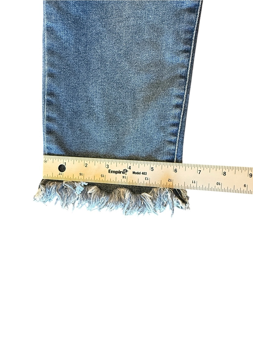 Democracy “Ab”Technology Cropped Frayed Hem Jeans Women’s Size 12 - Picture 13 of 13